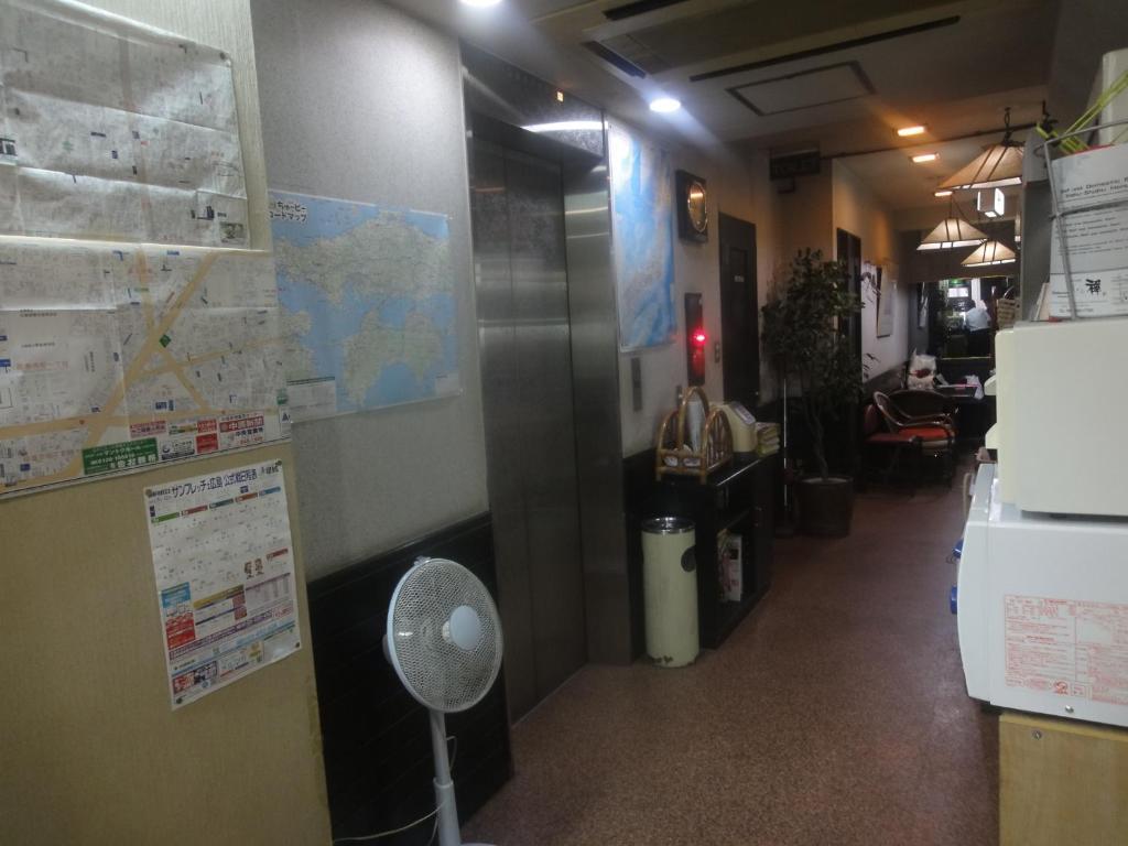 Million City Business Hotel Хиросима Экстерьер фото